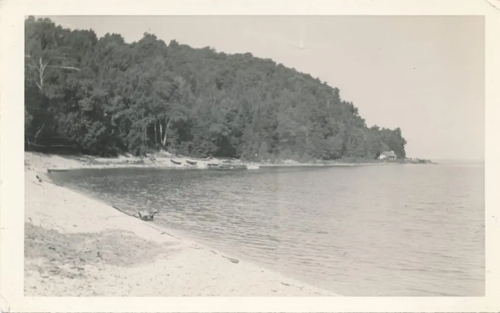 8-fish-house-formerly-J-Larson-fish-shanty-at-Little-Sister-Bay-Wis-c-early-1900s